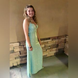 B. DARLIN Formal Dress